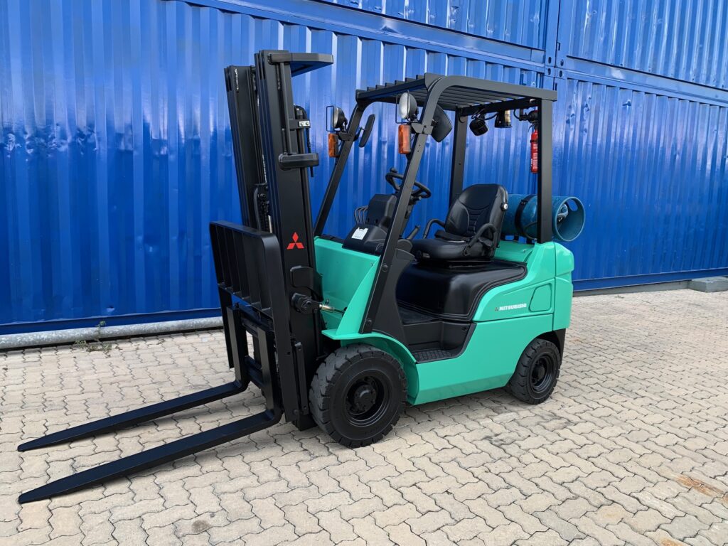 Empilhadeira Mitsubishi FG 18 MN GLP - 26.847h - 2013