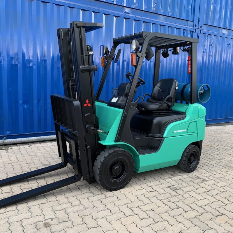 Empilhadeira Mitsubishi FG 18 MN GLP - 26.847h - 2013