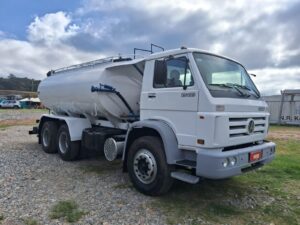 Caminhão Pipa 12.000 L  - VW 26.220 6X4  - 2008