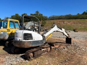 Miniescavadeira Bobcat E-42 - 2013