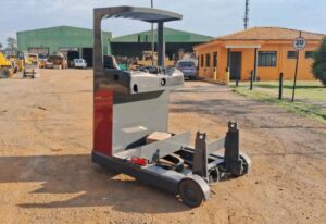 Empilhadeira Retratil 1,7 Ton Linde R17 - 2008