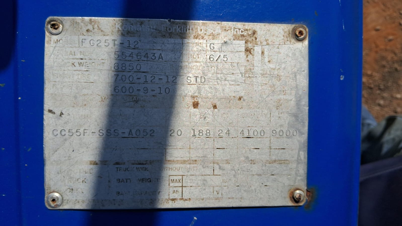 Empilhadeira FG25T (2)