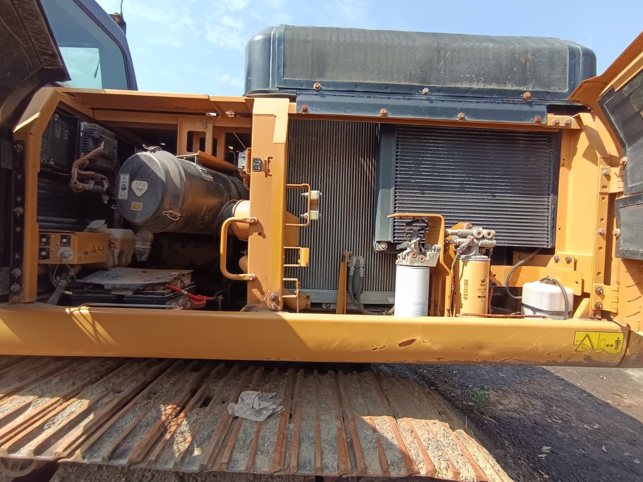 Escavadeira 336D2L (10)