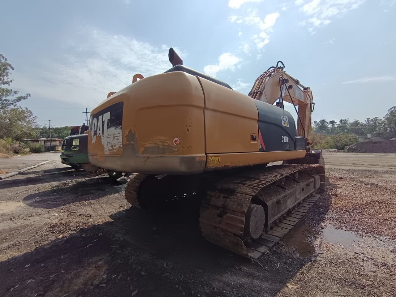 Escavadeira 336D2L (2)
