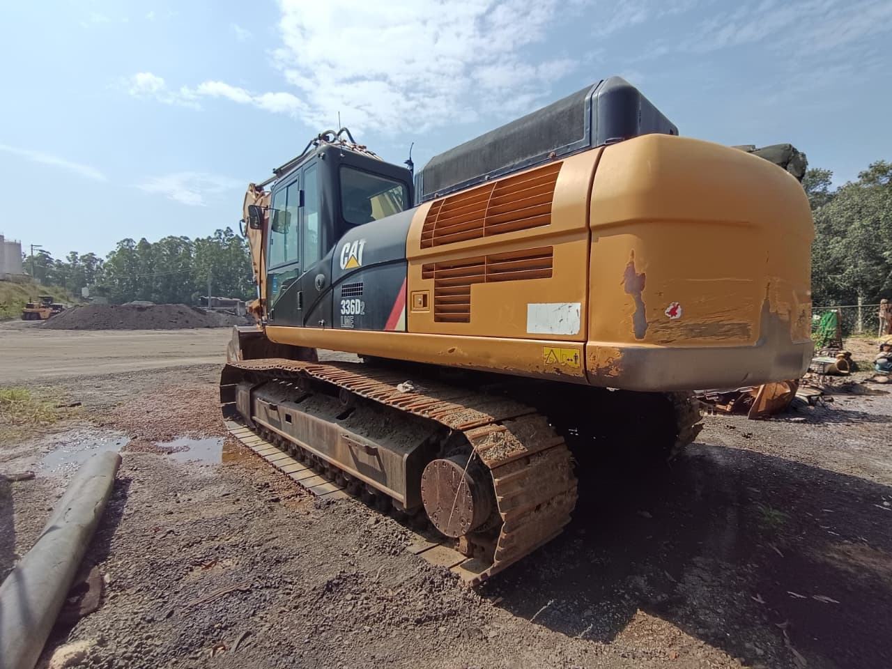 Escavadeira 336D2L (4)