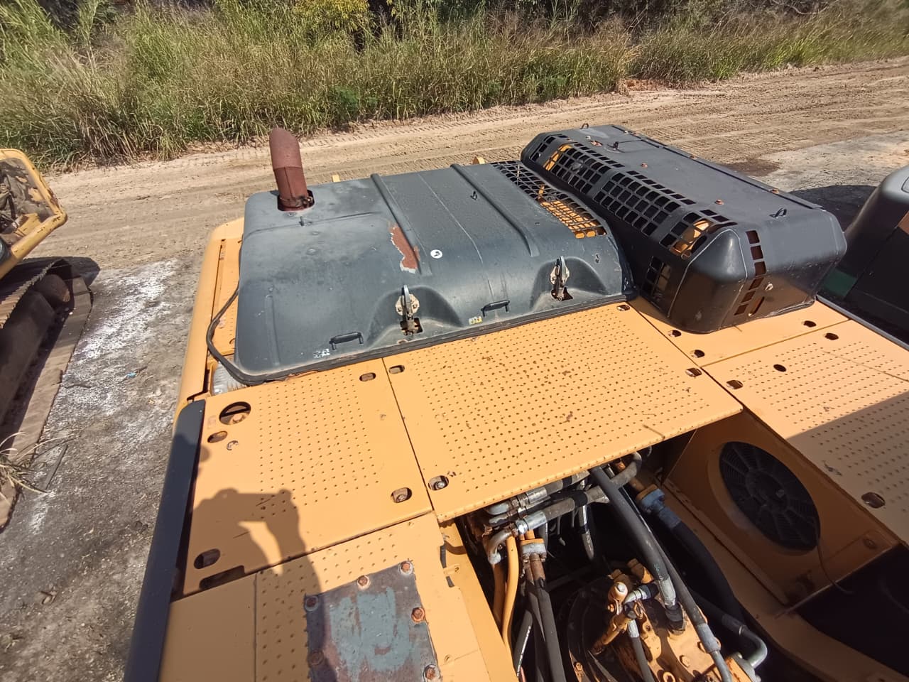Escavadeira 336D2L (9)