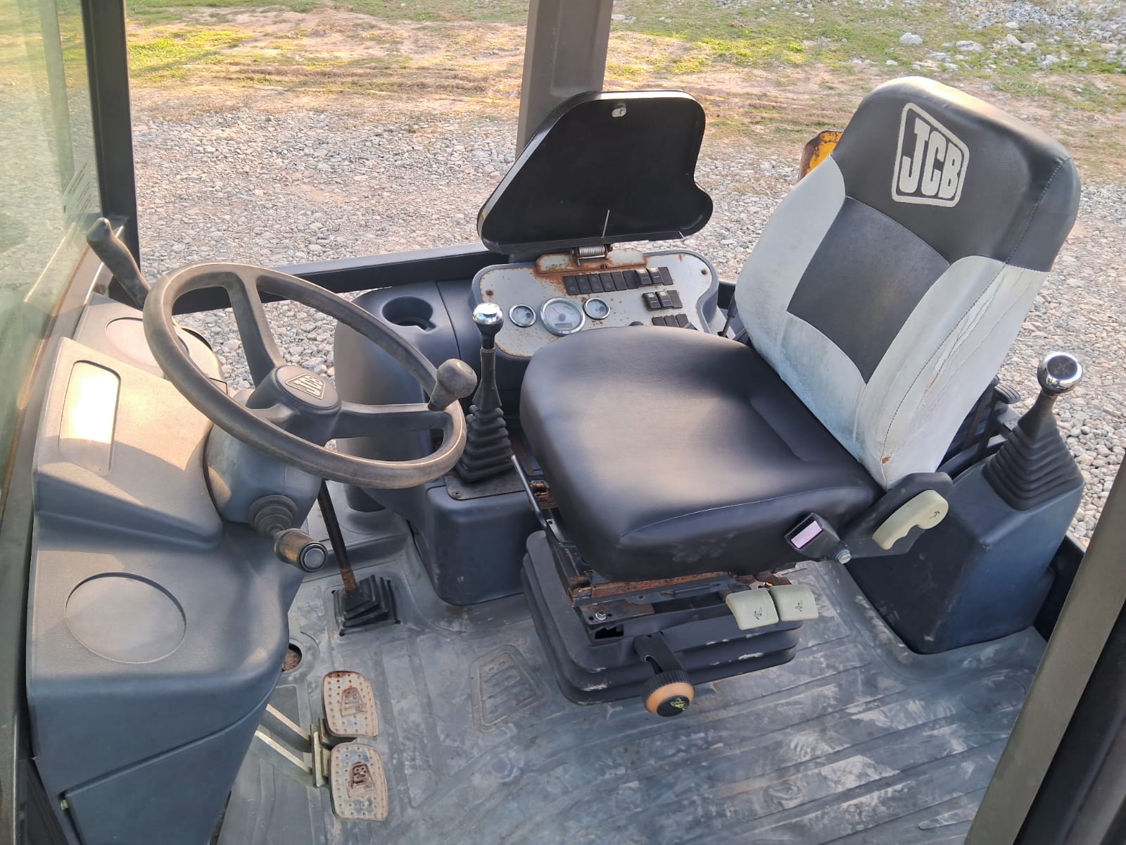 Retroescavadeira JCB (15)