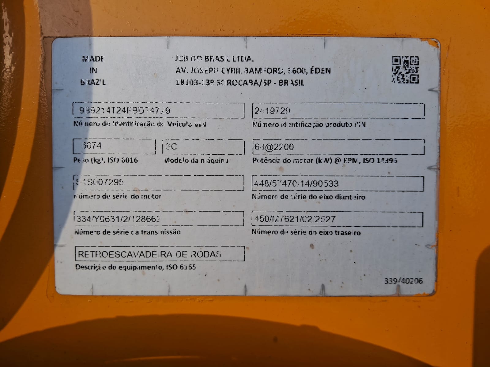Retroescavadeira JCB (4)