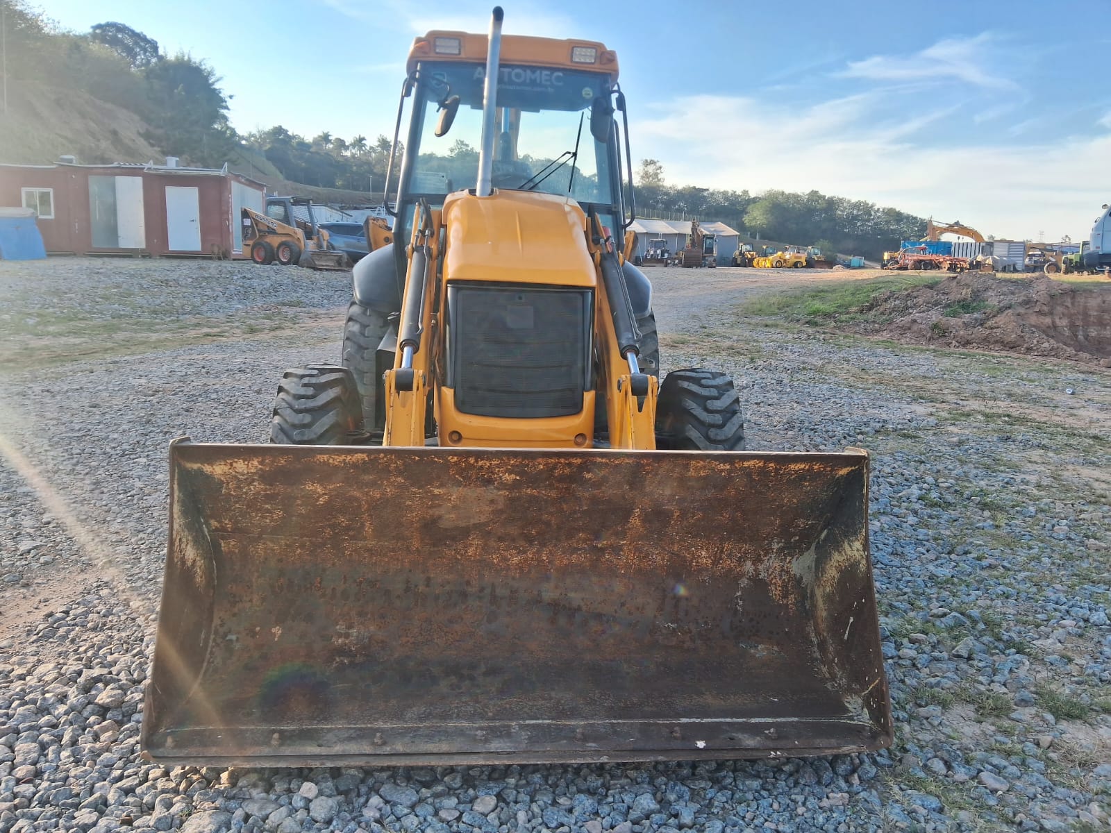 Retroescavadeira JCB (5)