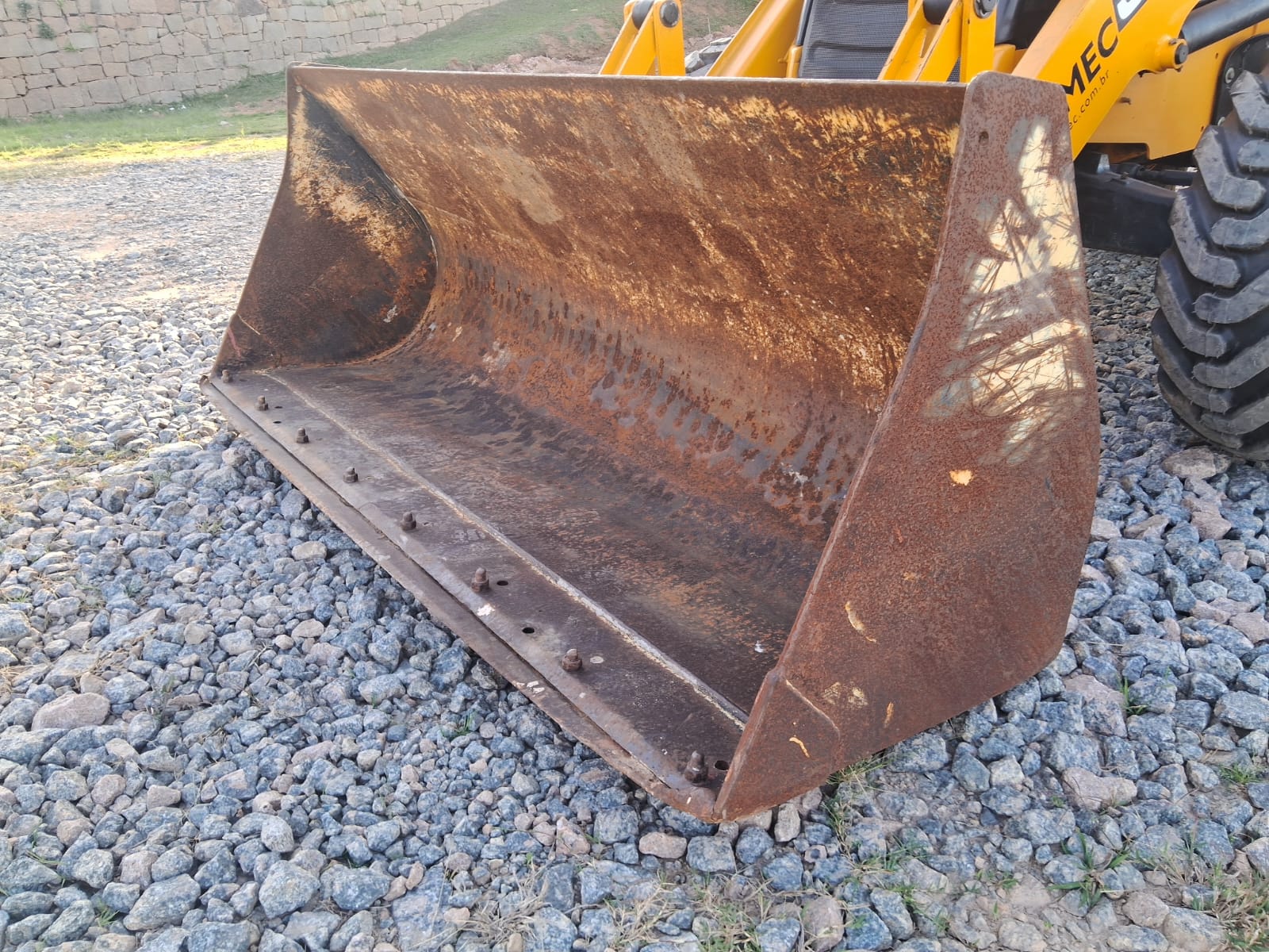 Retroescavadeira JCB (6)