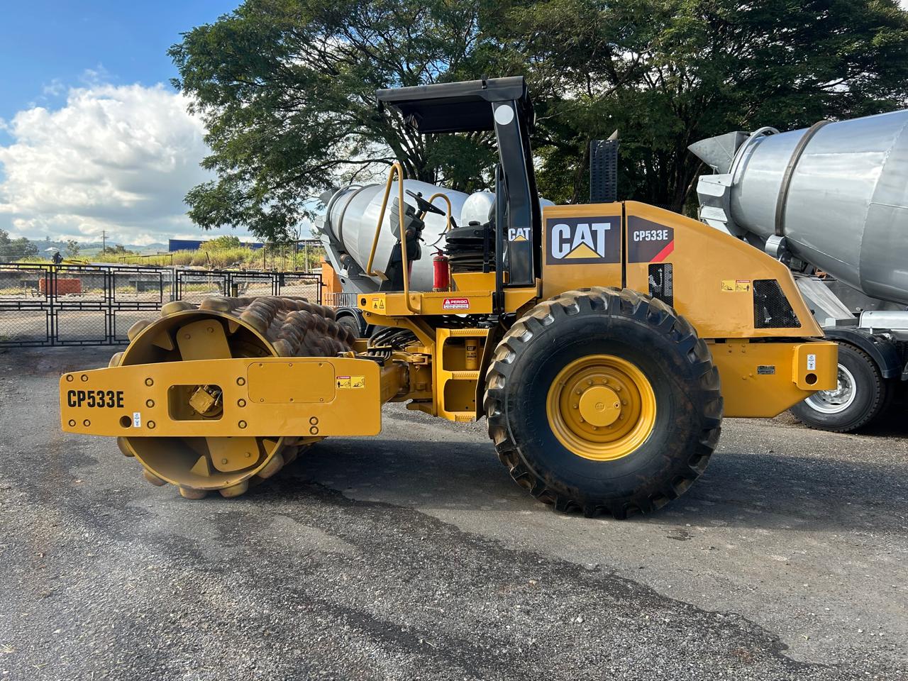 Rolo Caterpillar CP533 (2)