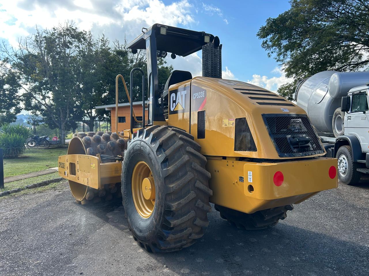 Rolo Caterpillar CP533 (8)