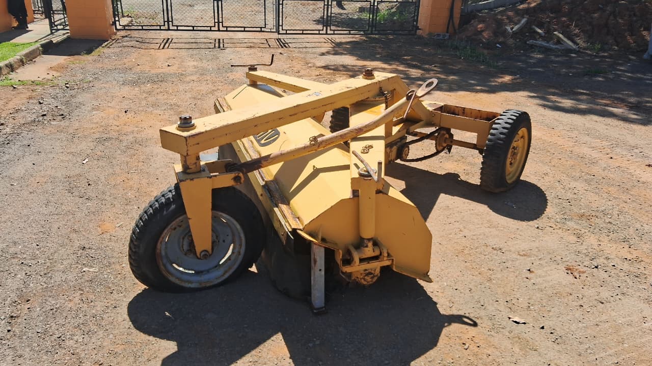 Vassoura Mecanica (6)