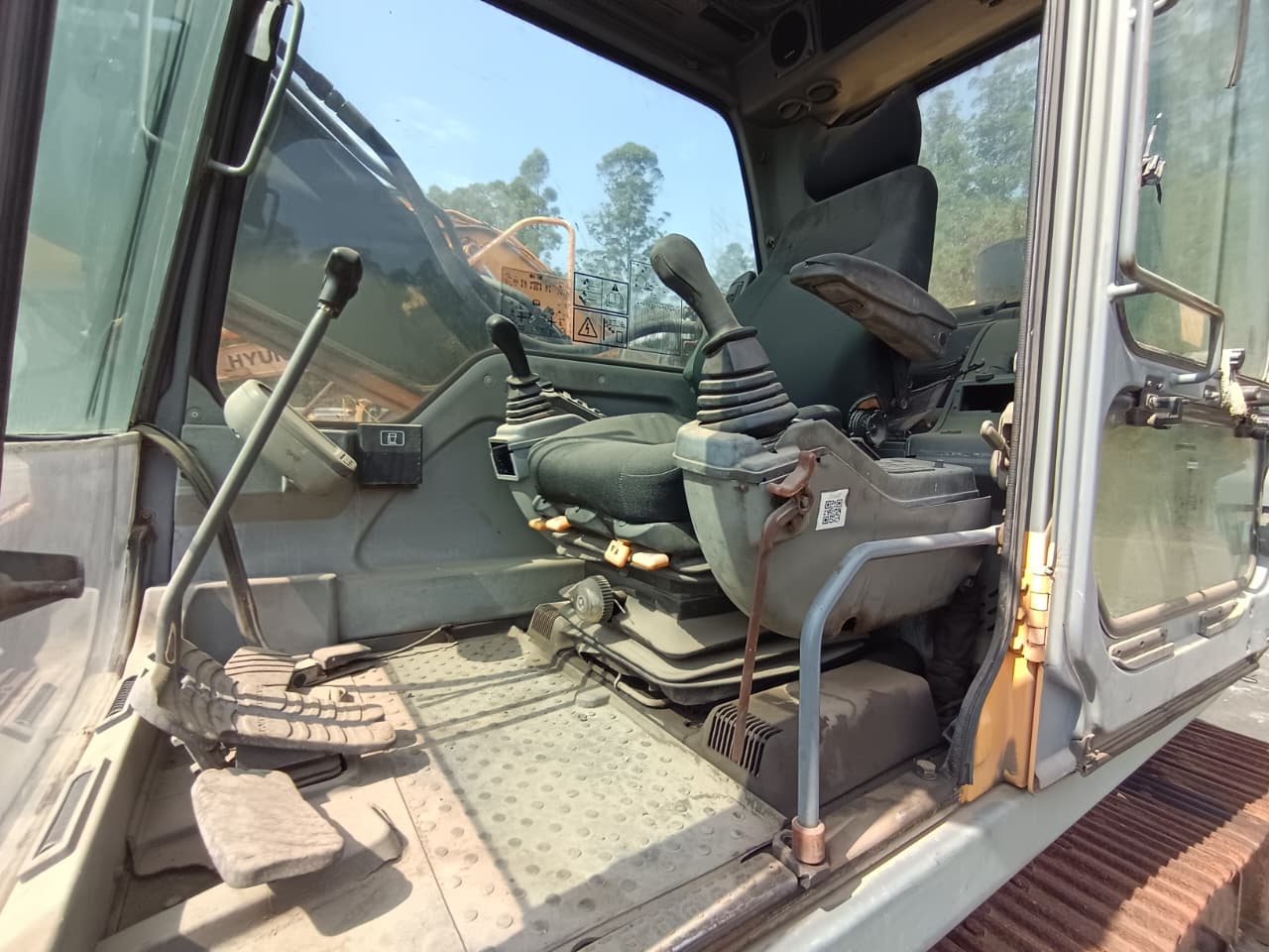 Volvo EC210_24751 (12)