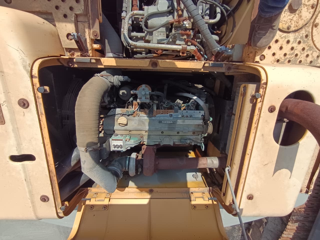 Volvo EC210_24751 (13)
